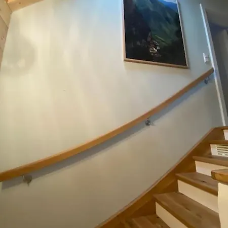 Dom wakacyjny Ferienyogahaus Bergblick Neues Blockhaus! *