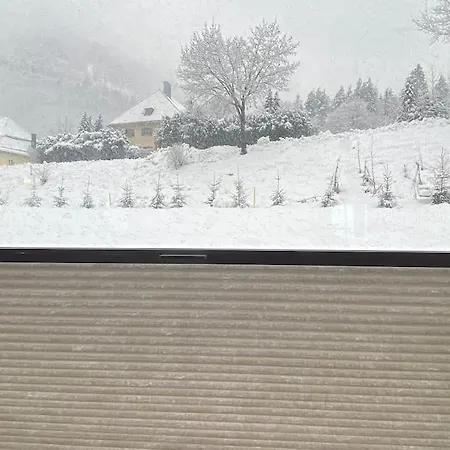 Dom wakacyjny Ferienyogahaus Bergblick Neues Blockhaus! *